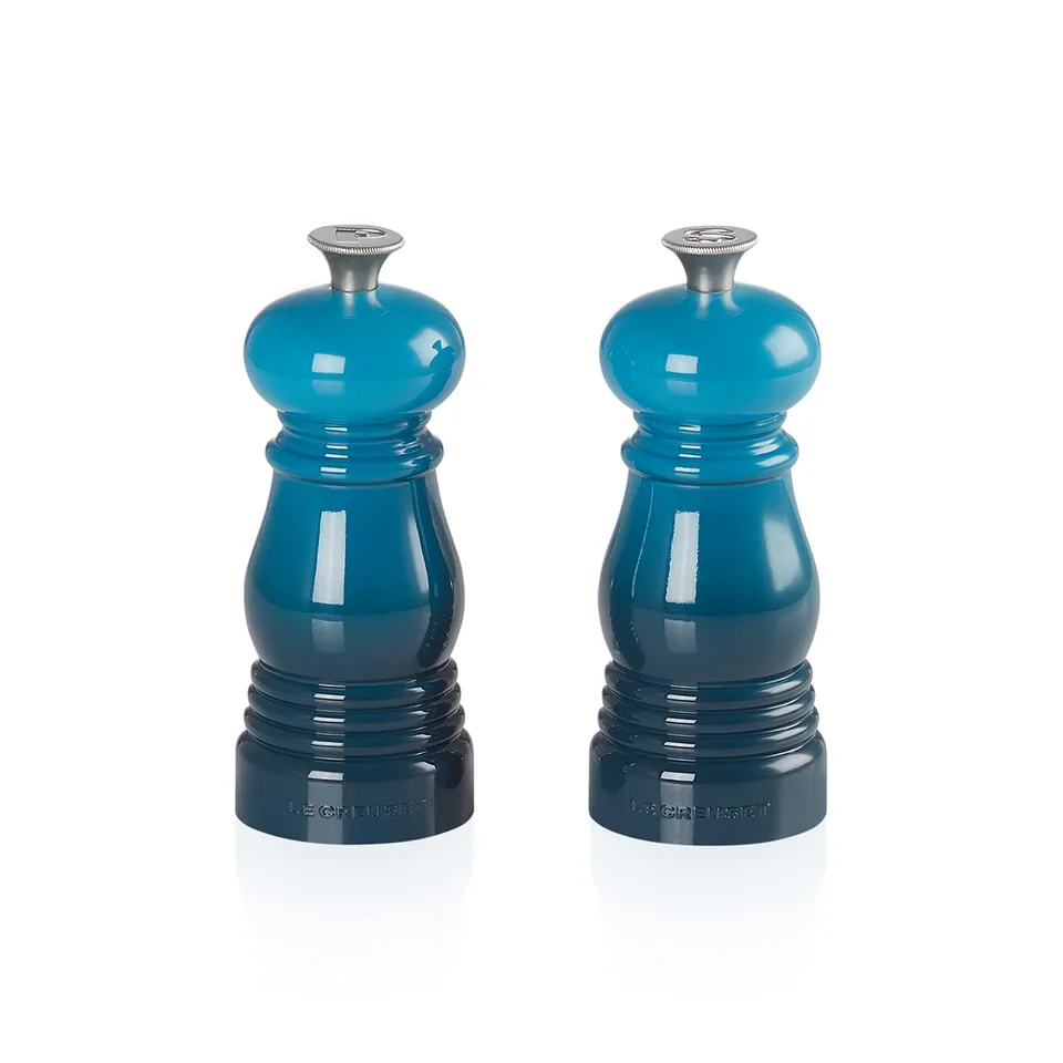 le-creuset-set-2-mini-macina-sale-e-pepe-in-abs-con-macina-in-ceramica-deep-teal image 1