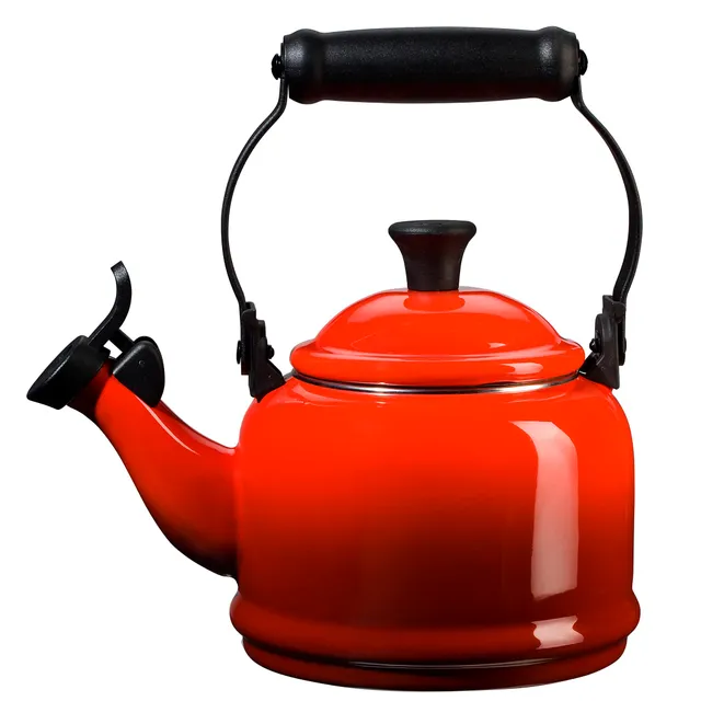 le-creuset-bollitore-demi-1-1-l-in-acciaio-smaltato-con-fischio-ciliegia image 1