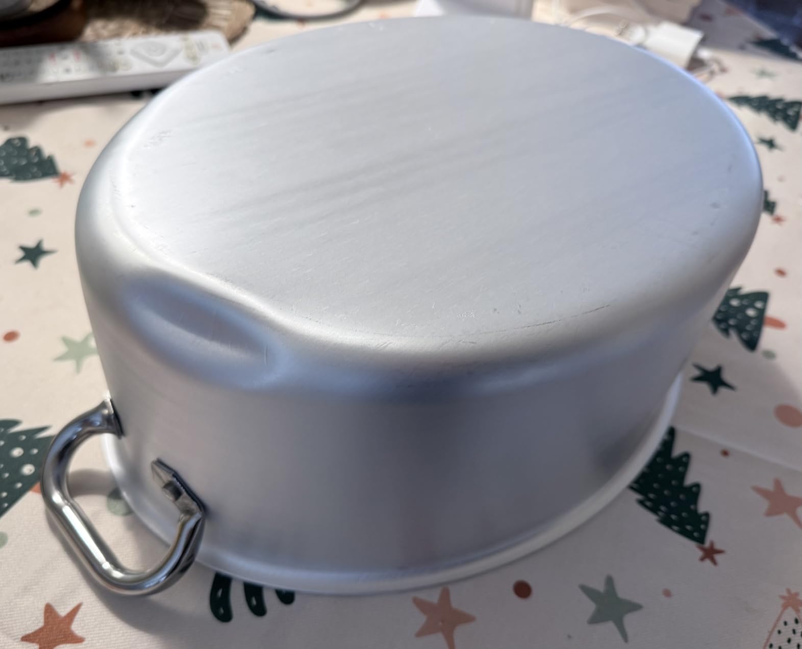Ottima casseruola, coperchio migliorabile