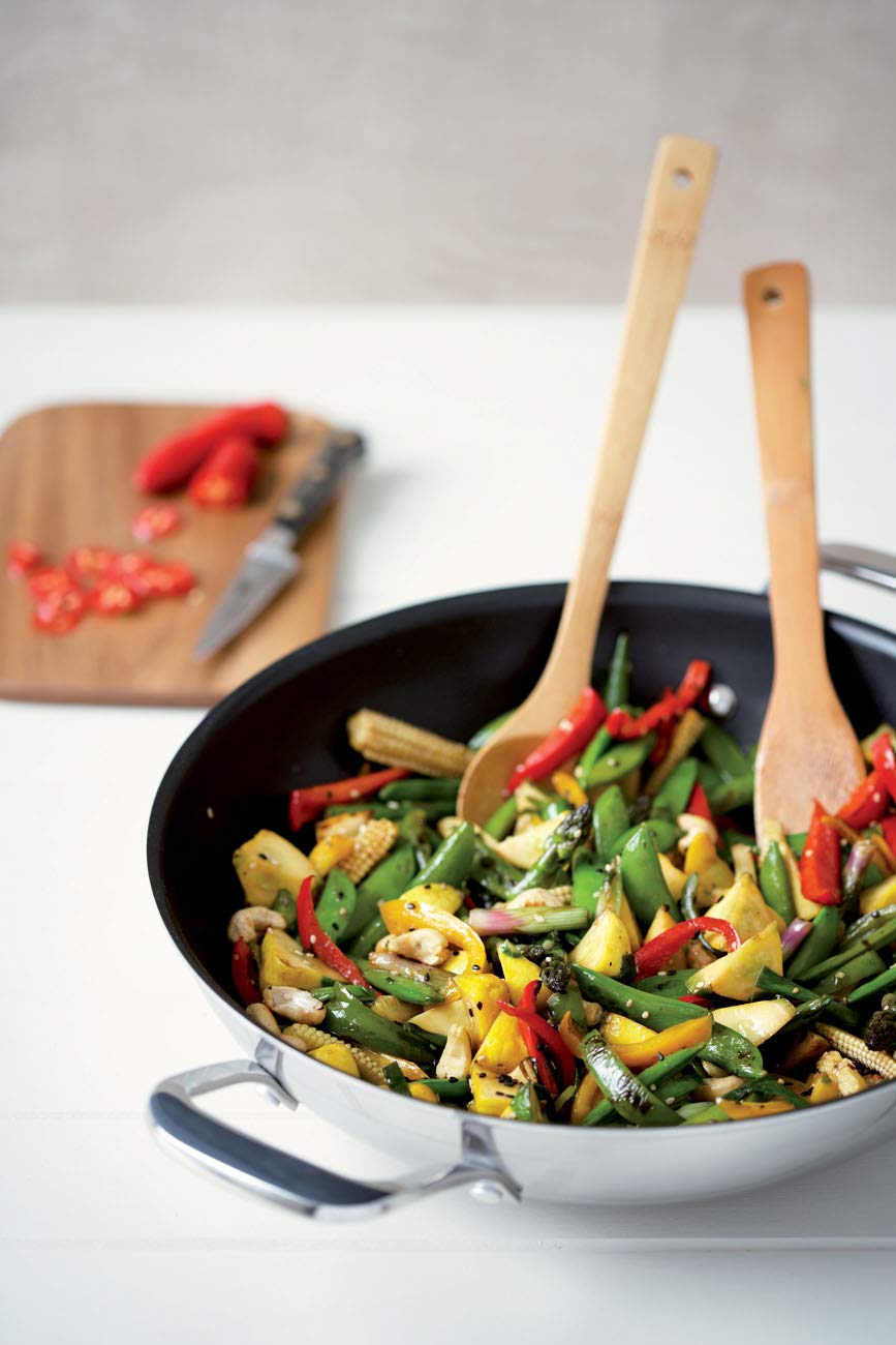 le-creuset-padella-wok-in-acciaio-inox-3-strati-con-interno-antiaderente-e-coper image 4