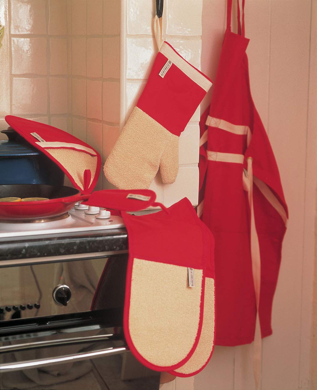 le-creuset-grembiule-da-cucina-con-tasche-e-cintura-regolabile-taglia-unica-cili image 3