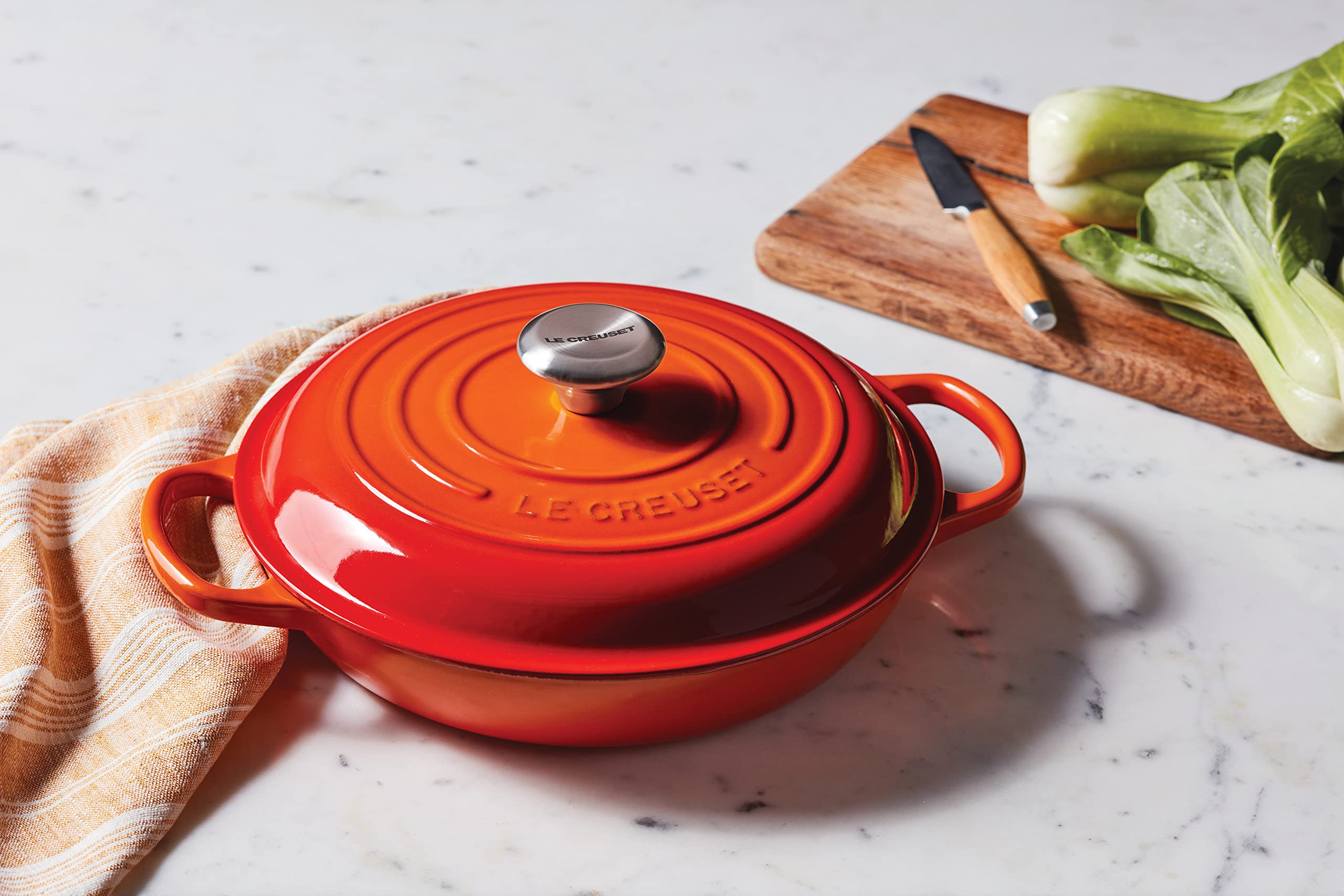 le-creuset-tegame-basso-evolution-30-cm-in-ghisa-vetrificata-3-2-l-arancione-mad image 5