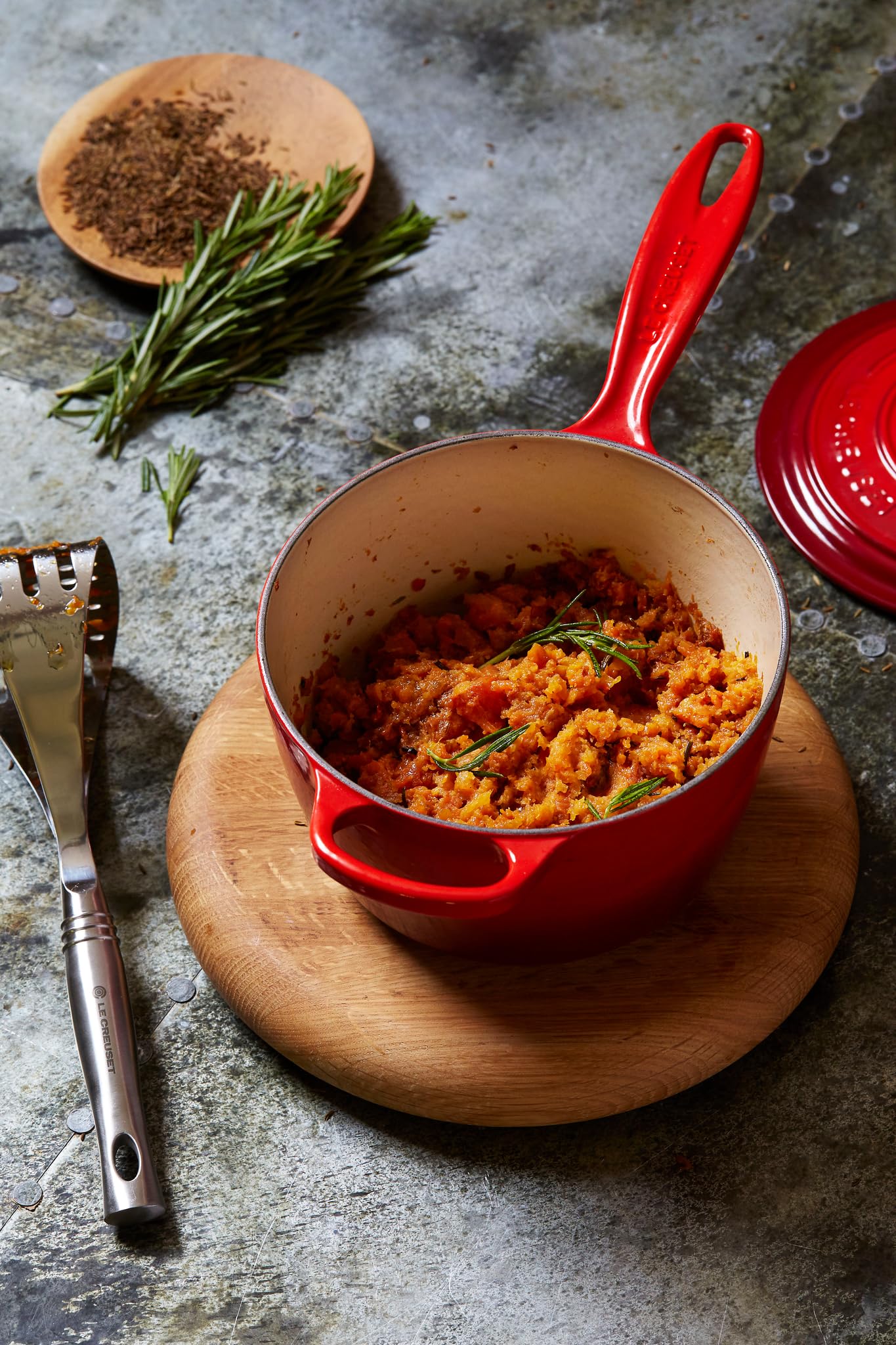 le-creuset-casseruola-evolution-manico-lungo-in-ghisa-vetrificata-18-cm-1-8-l-ad image 8