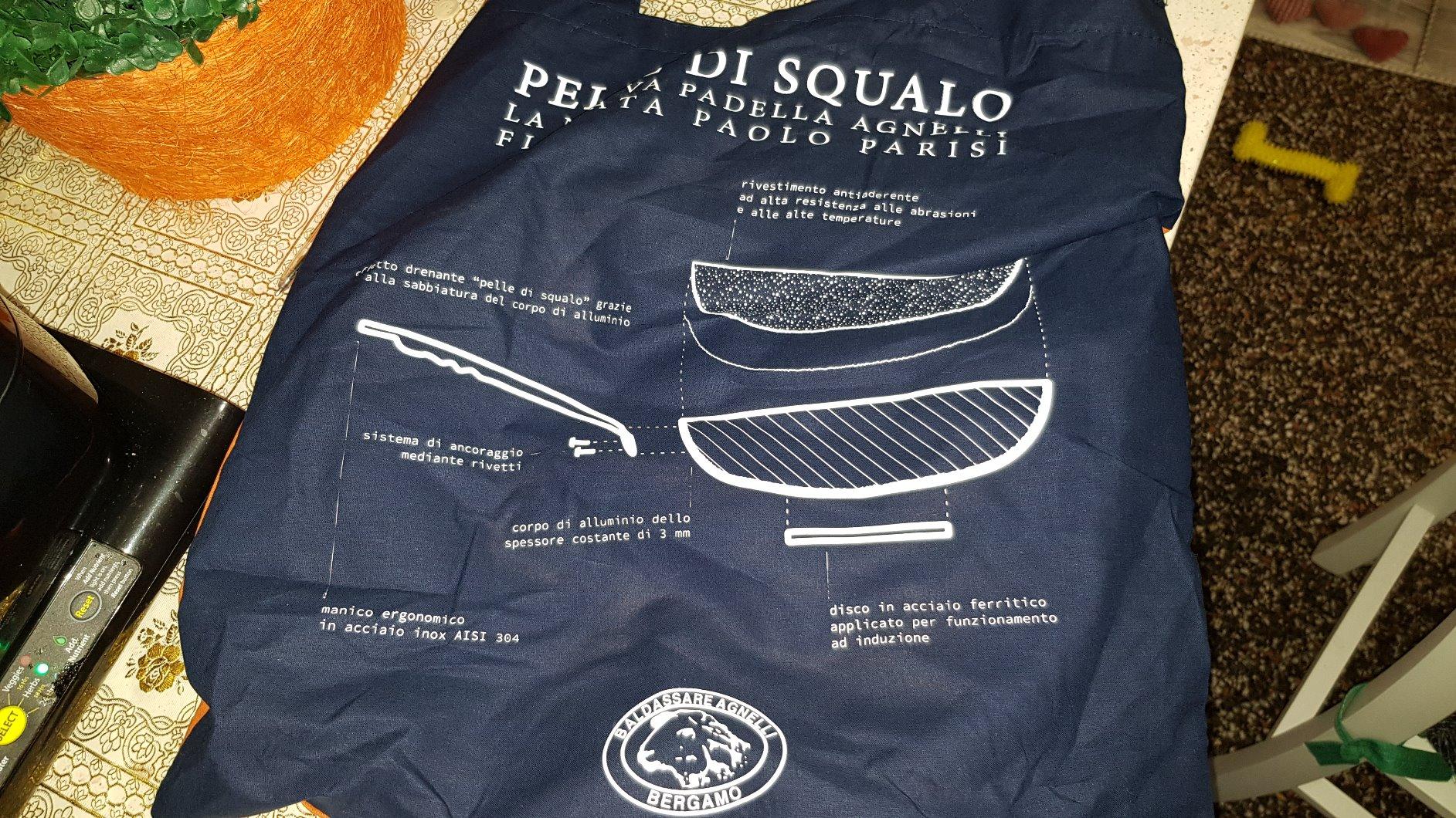 Ottima padella, manico leggermente lungo